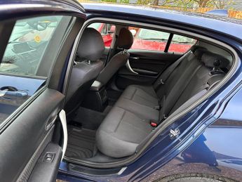BMW 1 Series 2.0 118d SE Auto Euro 5 (s/s) 5dr