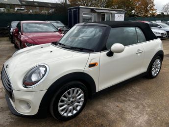 MINI Convertible 1.5 Cooper Auto Euro 6 (s/s) 2dr