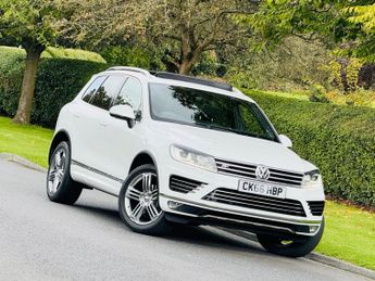 Volkswagen Touareg 3.0 TDI V6 BlueMotion Tech R-Line Tiptronic 4WD Euro 6 (s/s) 5dr