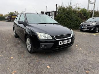 Ford Focus 1.6 Ghia 5dr