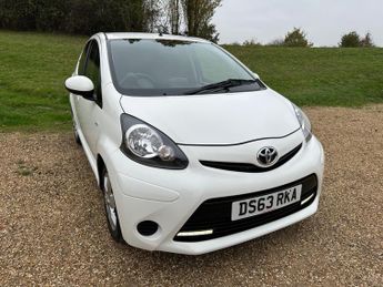 Toyota AYGO 1.0 VVT-i Move Euro 5 5dr