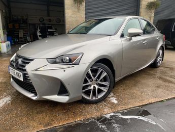 Lexus IS 2.5 300h Advance E-CVT Euro 6 (s/s) 4dr