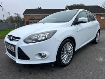 Ford Focus 1.0T EcoBoost Zetec Euro 5 (s/s) 5dr