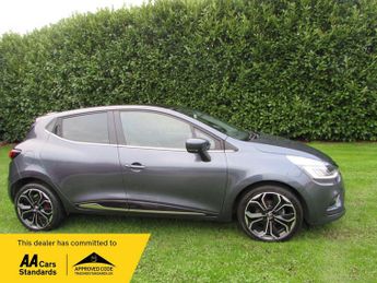 Renault Clio 1.5 dCi Signature Nav Euro 6 (s/s) 5dr