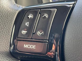 Toyota Yaris 1.5 VVT-h Icon Tech E-CVT Euro 6 (s/s) 5dr