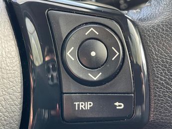 Toyota Yaris 1.5 VVT-h Icon Tech E-CVT Euro 6 (s/s) 5dr
