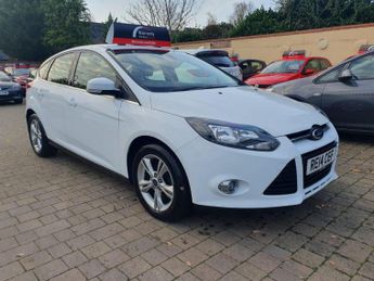 Ford Focus 1.0T EcoBoost Zetec Euro 5 (s/s) 5dr