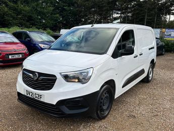 Vauxhall Combo 1.5 Turbo D 2300 Dynamic L2 H1 Euro 6 4dr