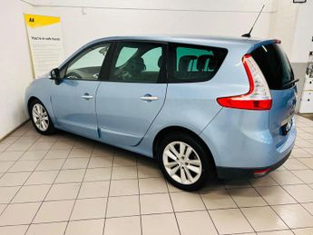 Renault Grand Scenic 2.0 dCi Privilege TomTom Auto Euro 5 5dr