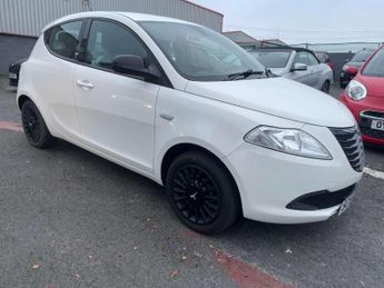 Chrysler Ypsilon 1.2 Ypsilon Silver 5dr