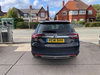 Vauxhall Insignia 2.0 CDTi BiTurbo Nav Country Tourer Auto 4WD Euro 5 5dr