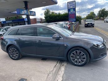 Vauxhall Insignia 2.0 CDTi BiTurbo Nav Country Tourer Auto 4WD Euro 5 5dr