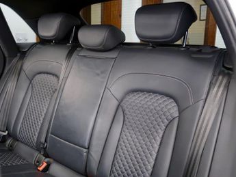 Audi RS Q3 2.5 TFSI SUV 5dr S Tronic QUATTRO