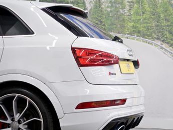 Audi RS Q3 2.5 TFSI SUV 5dr S Tronic QUATTRO