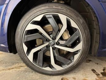 Audi e-tron 55 Black Edition Auto quattro 5dr 95kWh