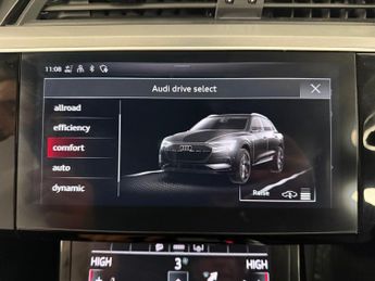 Audi e-tron 55 Black Edition Auto quattro 5dr 95kWh