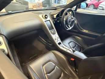 McLaren 12C 3.8T V8 SSG Euro 5 2dr