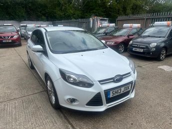 Ford Focus 1.0T EcoBoost Zetec Euro 5 (s/s) 5dr