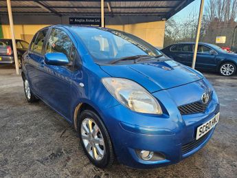 Toyota Yaris 1.0 VVT-i T Spirit Euro 5 5dr