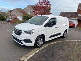 Vauxhall Combo 1.5 Turbo D 2300 Sportive L2 H1 Euro 6 (s/s) 4dr