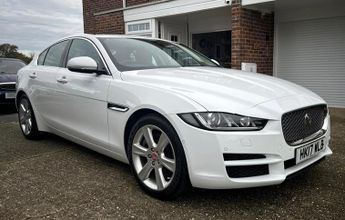 Jaguar XE 2.0i Portfolio Auto Euro 6 (s/s) 4dr