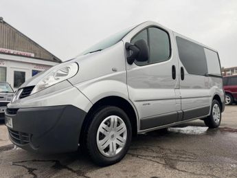 Renault Trafic 2.0 dCi SL27 Crew Van L1 H1 4dr (Phase 3, 6 Seats)