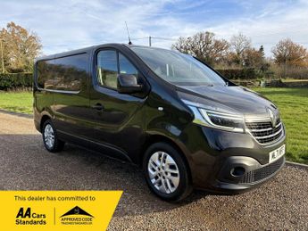 Renault Trafic 2.0 dCi ENERGY 28 Sport SWB Standard Roof Euro 6 (s/s) 5dr