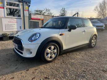 MINI Hatch 1.5 Cooper Euro 6 (s/s) 3dr