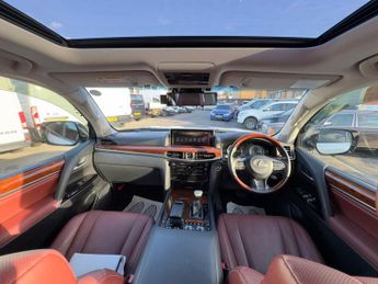 Lexus LX LX570 5.7 V8 Automatic 4X4 8 seats