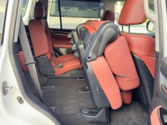 Lexus LX LX570 5.7 V8 Automatic 4X4 8 seats