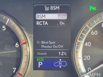 Lexus LX LX570 5.7 V8 Automatic 4X4 8 seats