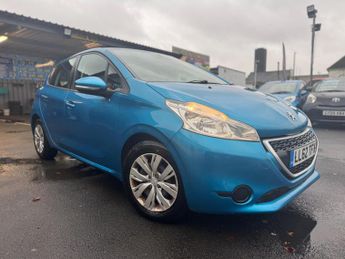 Peugeot 208 1.2 VTi Access+ Euro 5 5dr