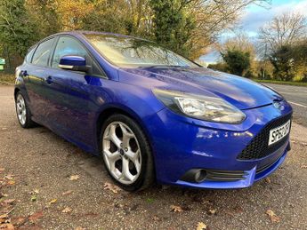 Ford Focus 2.0T EcoBoost ST-2 Euro 5 (s/s) 5dr