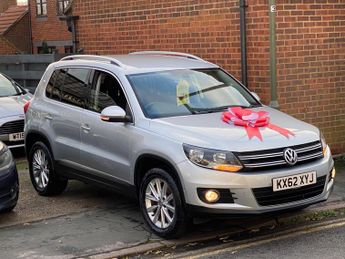 Volkswagen Tiguan 2.0 TDI BlueMotion Tech SE DSG 4WD Euro 5 (s/s) 5dr