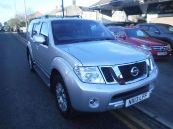 Nissan Pathfinder 2.5 dCi Tekna 4WD Euro 5 5dr