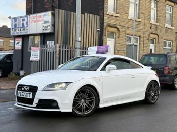 Audi TT 2.0 TDI Black Edition quattro Euro 5 3dr