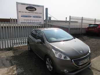 Peugeot 208 1.2 VTi Allure Euro 5 5dr