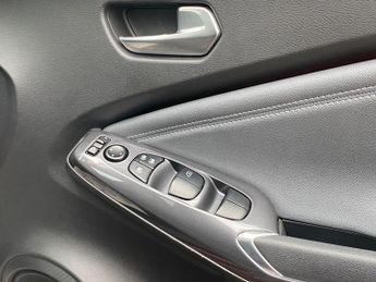 Nissan Juke 1.0 DIG-T Tekna DCT Auto Euro 6 (s/s) 5dr