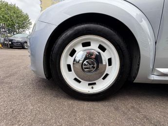 Volkswagen Beetle 2.0 TDI Design DSG Euro 5 3dr