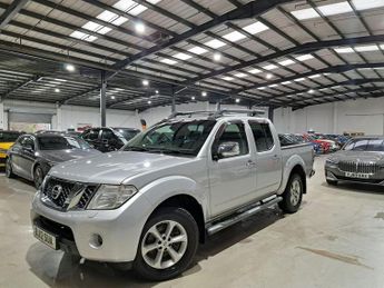 Nissan Navara 2.5 dCi Tekna 4WD Euro 4 4dr