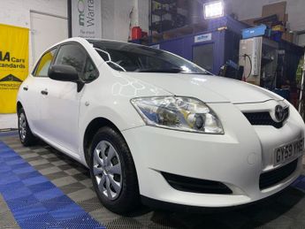 Toyota Auris 1.33 VVT-i TR (s/s) 5dr