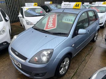 Ford Fiesta 1.6 TDCi Ghia 5dr