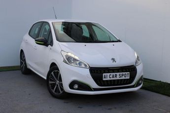 Peugeot 208 1.2 PureTech XS Lime Hatchback 5dr Petrol Manual Euro 6 (82 ps) 