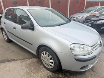 Volkswagen Golf 1.6 FSI S 5dr