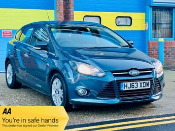 Ford Focus 1.0T EcoBoost Titanium Navigator Euro 5 (s/s) 5dr