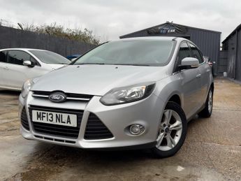 Ford Focus 1.0T EcoBoost Zetec Euro 5 (s/s) 5dr