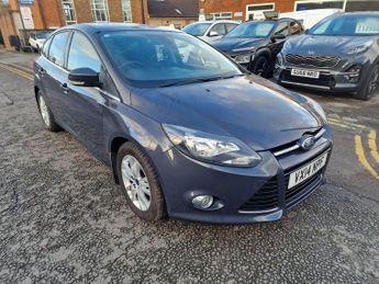 Ford Focus 1.0T EcoBoost Titanium Navigator Euro 5 (s/s) 5dr