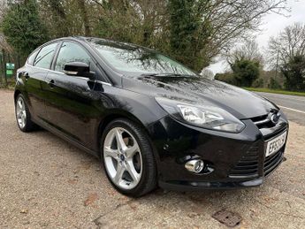 Ford Focus 1.6T EcoBoost Titanium Navigator Euro 5 (s/s) 5dr