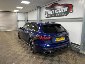 Audi A4 Avant 2.0 TDI 40 Black Edition S Tronic quattro Euro 6 (s/s) 5dr