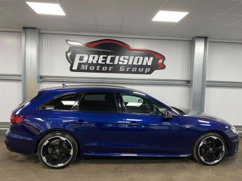 Audi A4 Avant 2.0 TDI 40 Black Edition S Tronic quattro Euro 6 (s/s) 5dr